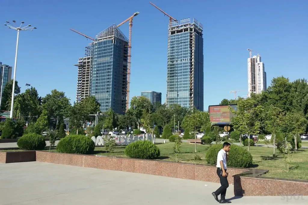 3,5 million aholi, chakana savdoning 8 barobar o'sishi va yangi turdagi turar-joylar: Toshkent kelajagining asosiy ssenariysi — Denis Sokolov
