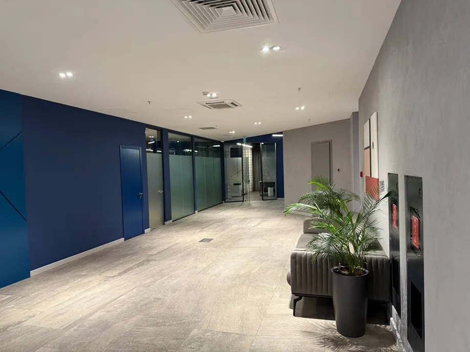 Office Rental with Renovation — 2
