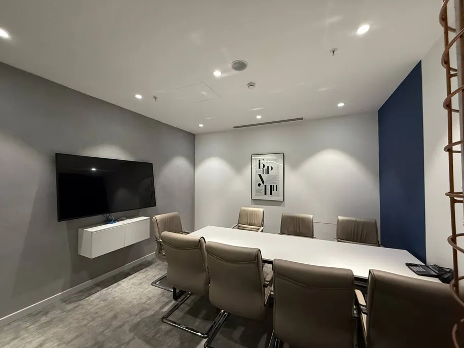 Office Rental with Renovation — 6